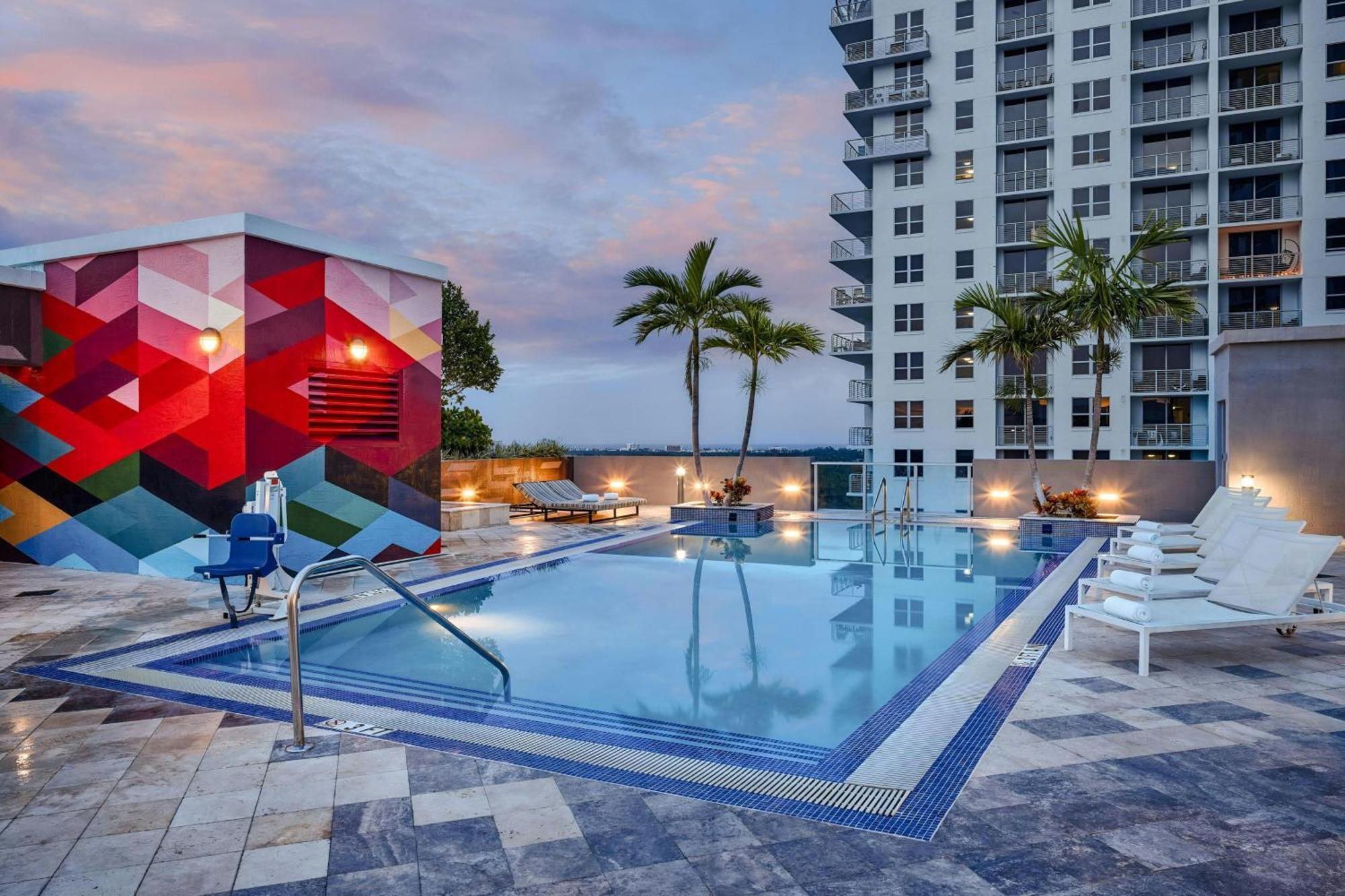 The Circ Hotel Hollywood, Sonder By Marriott Bonvoy Exteriör bild